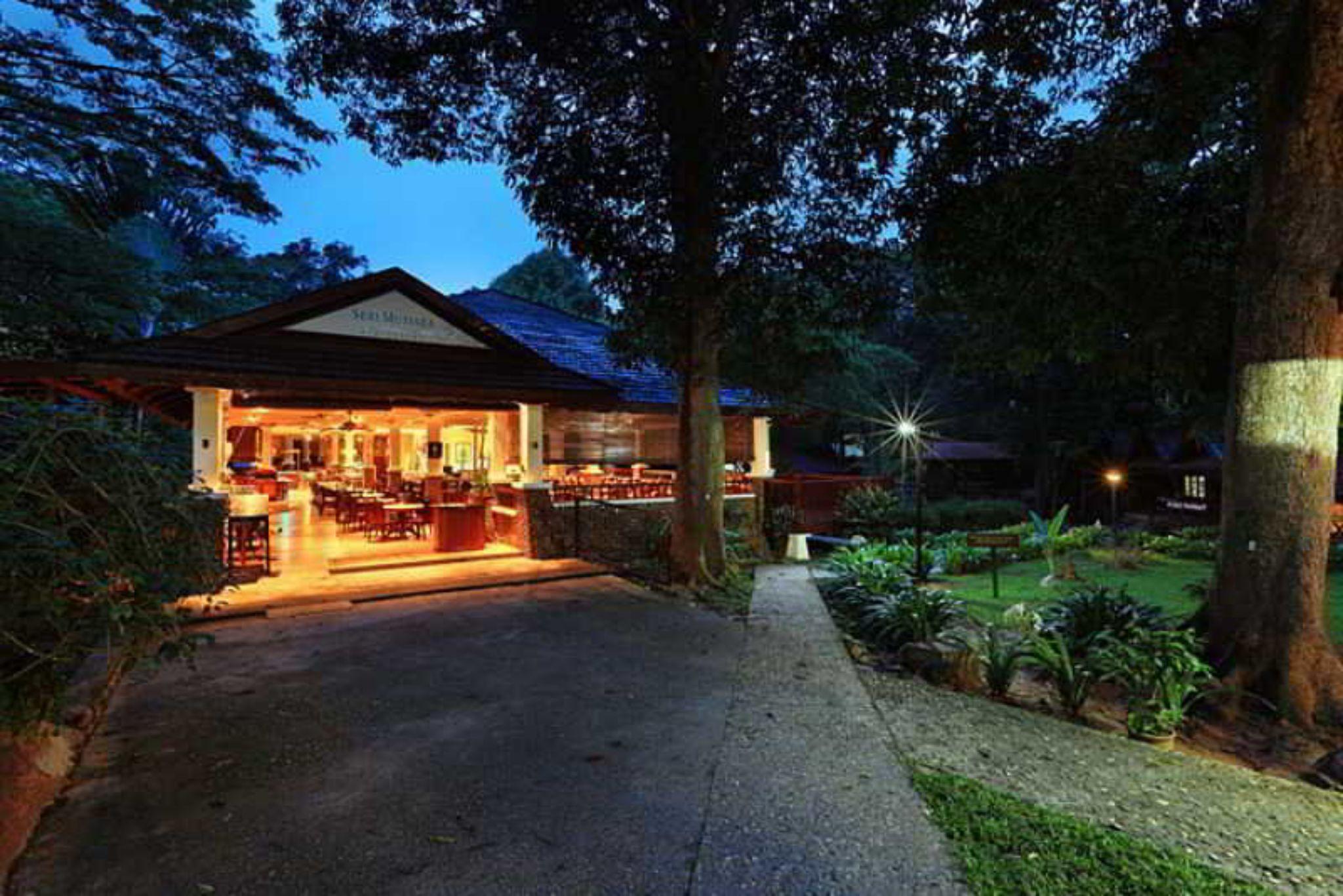 Mutiara Taman Negara Hotell Kuala Tahan Exteriör bild