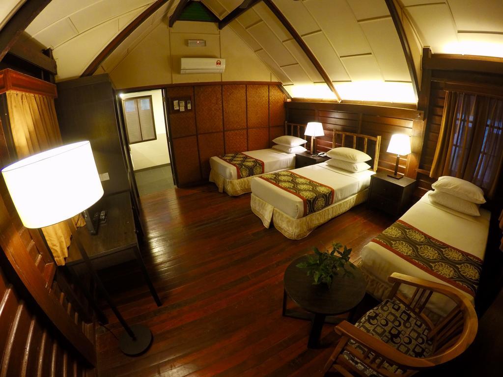 Mutiara Taman Negara Hotell Kuala Tahan Exteriör bild