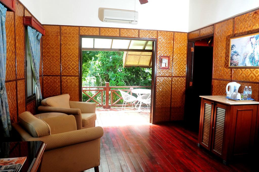 Mutiara Taman Negara Hotell Kuala Tahan Exteriör bild